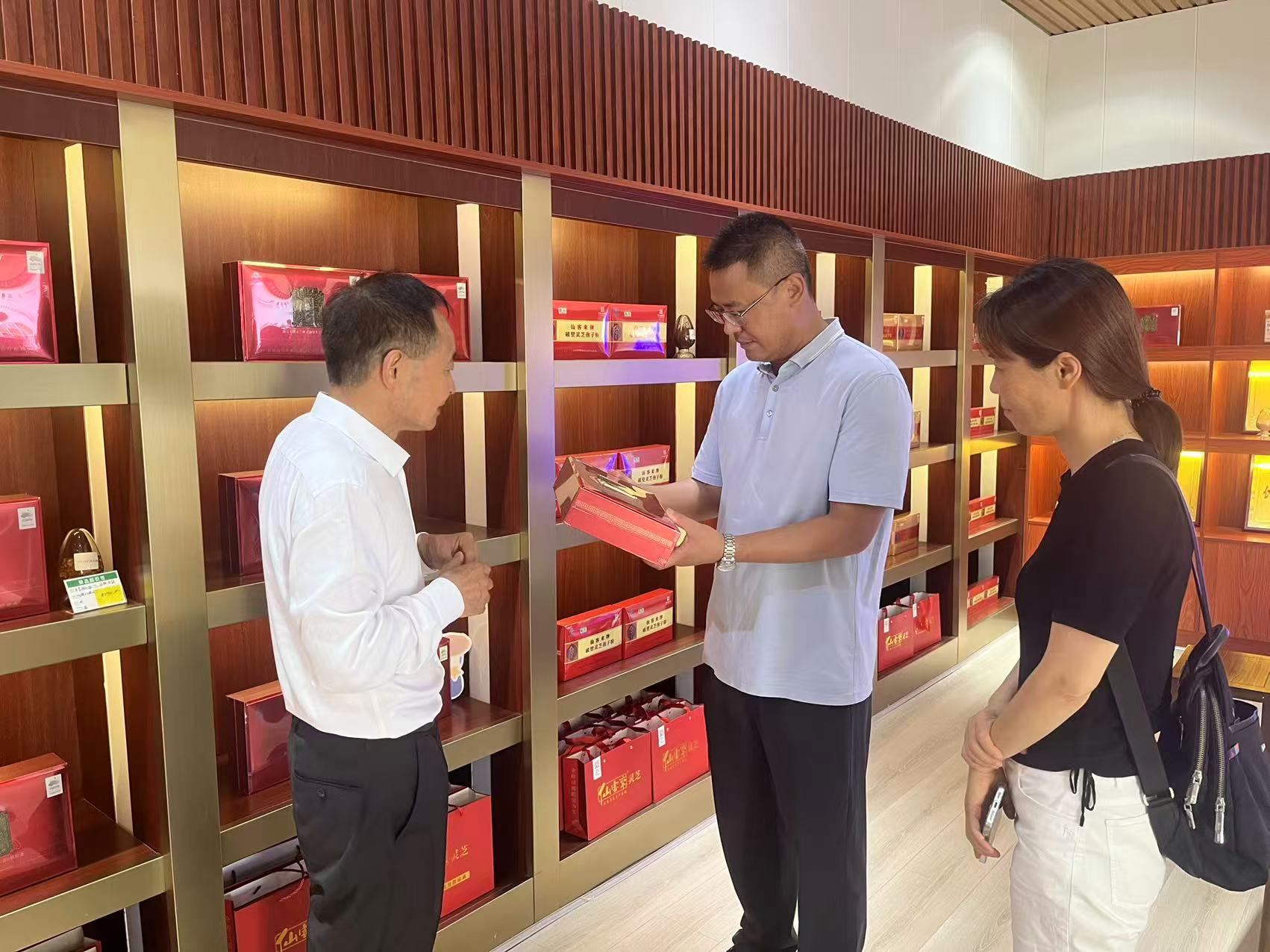 杭州亞運(yùn)會官方靈芝產(chǎn)品供應(yīng)商|杭州亞運(yùn)會官方供應(yīng)商|中國靈芝十大品牌|仙客來靈芝|仙客來靈芝破壁孢子粉|仙客來孢子油|仙客來靈芝飲片|仙客來破壁孢子粉|靈芝孢子油|孢子粉|靈芝破壁孢子粉|靈芝|中華老字號