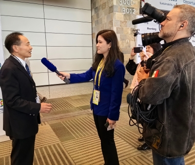 仙客來(lái)董事長(zhǎng)潘新華應(yīng)邀參加美國(guó)舊金山APEC峰會(huì) 受到多國(guó)媒體采訪